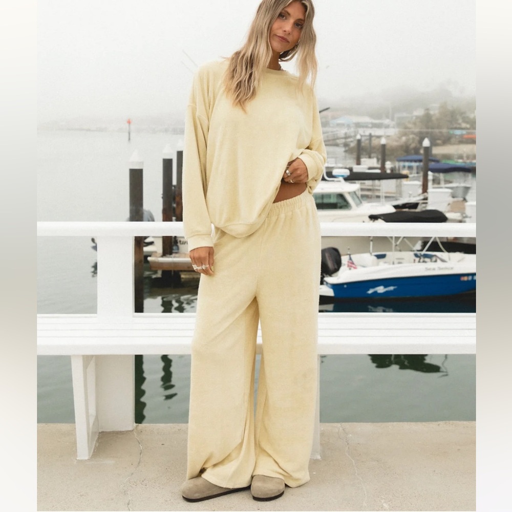 Surfrider Towel oversized pullover and pants set